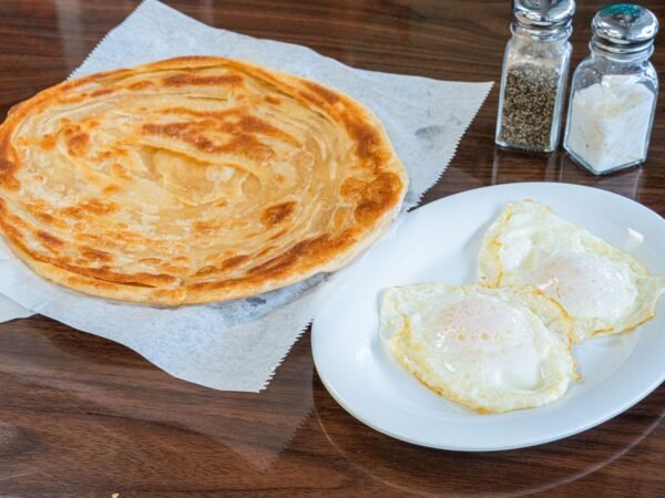 DFBD1M55WEFJC_1500x1125 Paratha & Two Eggs