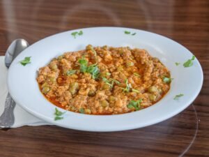 Mutter Dum Qeema – Chicken